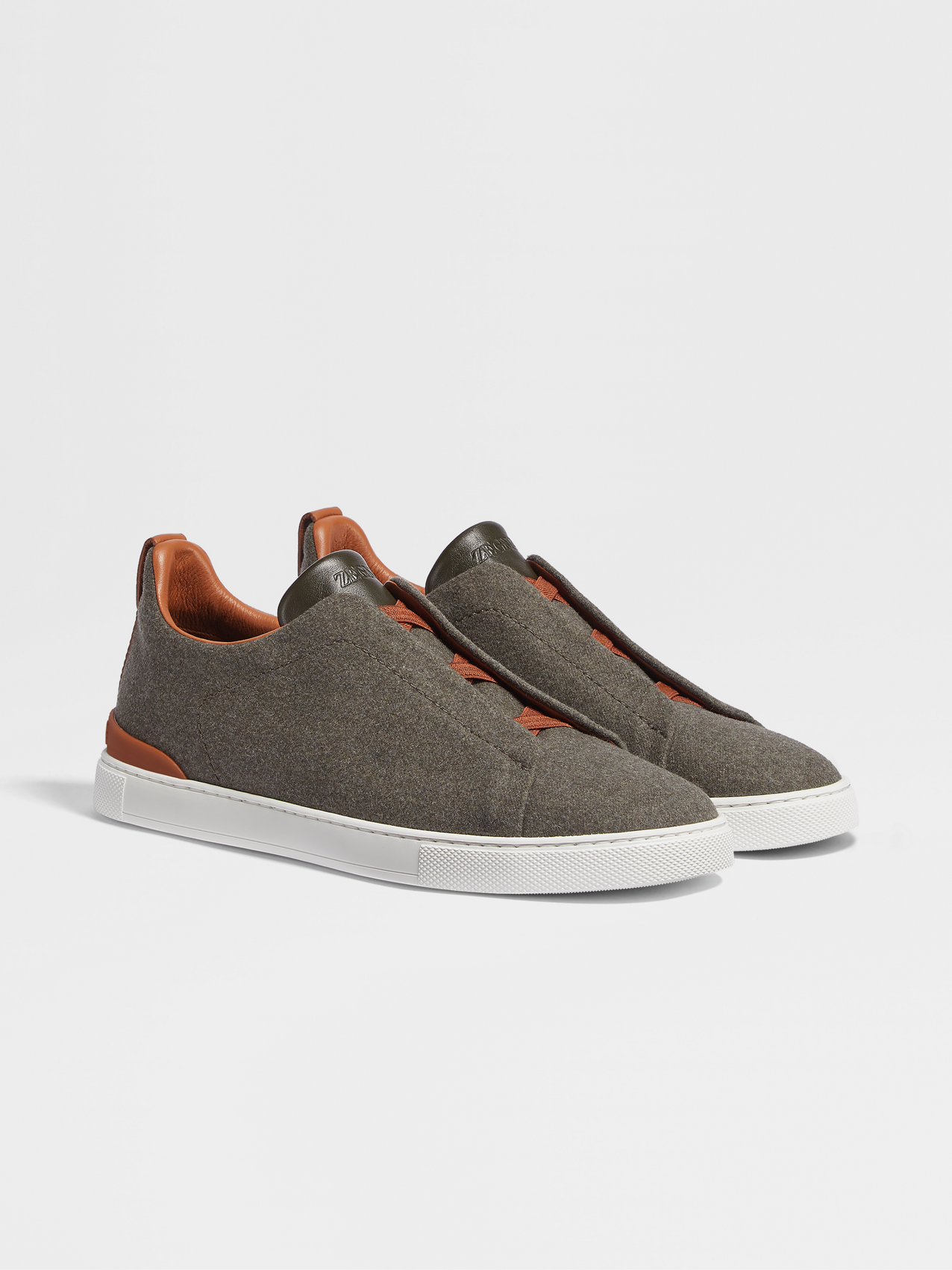 Zapatillas bajas Triple Stitch™ de franela de lana #UseTheExisting™ verde militar